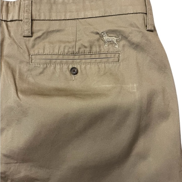 The Black Dog 100% Cotton Khaki Flat Front 9” Shorts - Picture 3 of 3